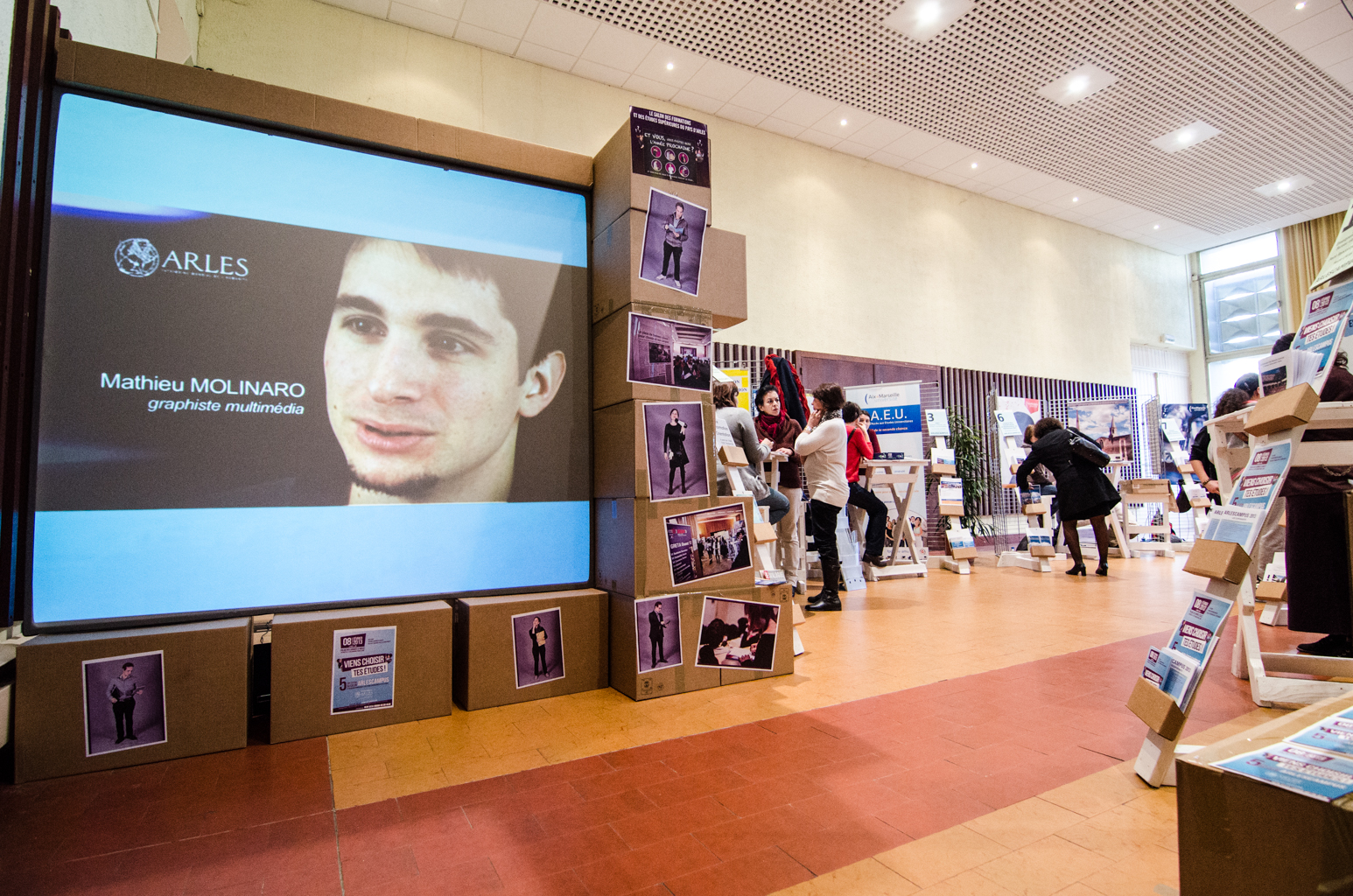 Installation Vidéo et Création d’affiche pour Arles Campus